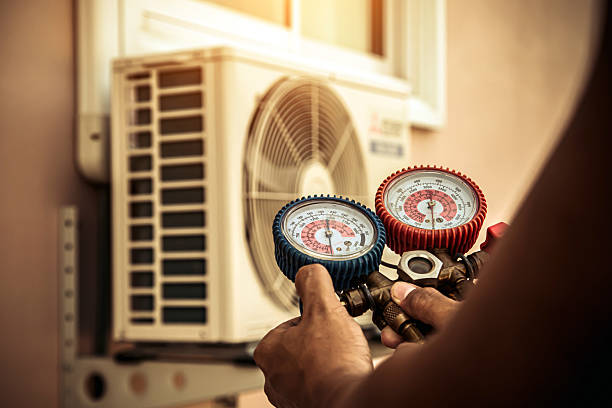 Professional Hvac Maintenance technician working in Goodrich, TX